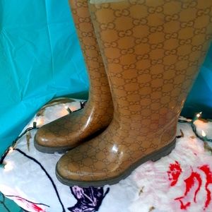 Gucci monogram rain boots